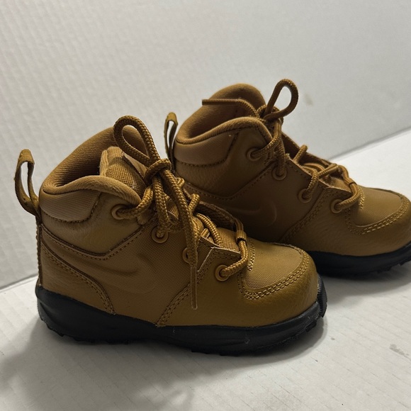 Nike Other - Nike Kids Brown Lace-Up Boots